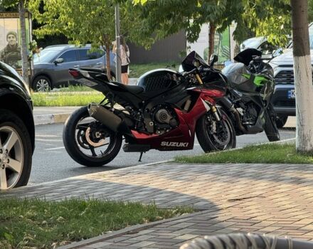 Сузуки GSX-R 750, объемом двигателя 0.75 л и пробегом 0 тыс. км за 10000 $, фото 1 на Automoto.ua