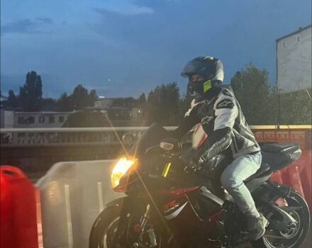 Сузуки GSX-R 750, объемом двигателя 0.75 л и пробегом 0 тыс. км за 10000 $, фото 3 на Automoto.ua