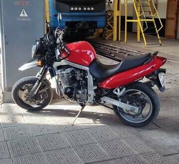 Сузуки GSX-R 750 1996 в Харькове на Automoto.ua Сузуки GSX-R 750, объемом двигателя 0 л и пробегом 27 тыс. км за 3100 $, фото 1 на Automoto.ua