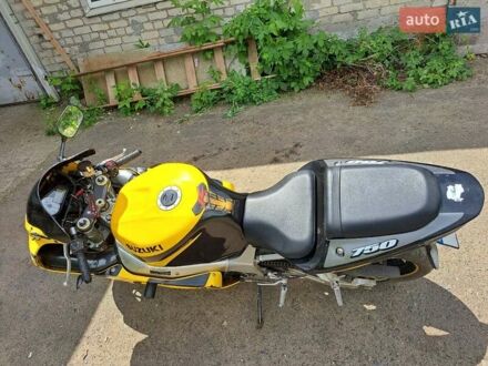 Сузуки GSX-R 750 2004 в Славянске на Automoto.ua Сузуки GSX-R 750, объемом двигателя 0 л и пробегом 36 тыс. км за 5800 $, фото 1 на Automoto.ua