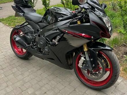 Сузуки GSX-R 750, объемом двигателя 0 л и пробегом 15 тыс. км за 8999 $, фото 1 на Automoto.ua