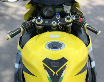 Желтый Сузуки GSX-R 750, объемом двигателя 0.75 л и пробегом 44 тыс. км за 6500 $, фото 10 на Automoto.ua
