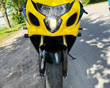 Желтый Сузуки GSX-R 750, объемом двигателя 0 л и пробегом 19 тыс. км за 7700 $, фото 6 на Automoto.ua