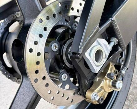 Желтый Сузуки GSX-R 750, объемом двигателя 0 л и пробегом 19 тыс. км за 7700 $, фото 13 на Automoto.ua