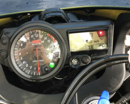 Желтый Сузуки GSX-R 750, объемом двигателя 0.75 л и пробегом 44 тыс. км за 6500 $, фото 8 на Automoto.ua