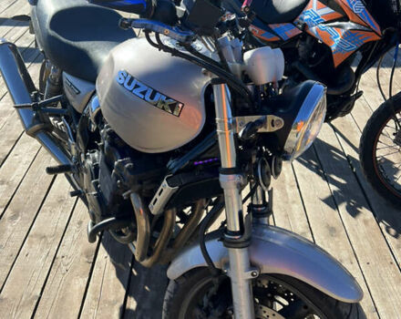 Серый Сузуки GSX-R 750, объемом двигателя 0.75 л и пробегом 30 тыс. км за 4500 $, фото 7 на Automoto.ua