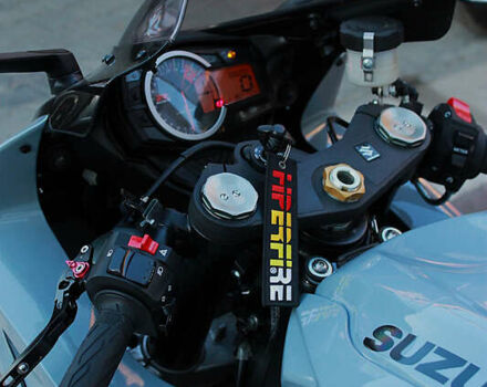 Серый Сузуки GSX-R 750, объемом двигателя 0 л и пробегом 1 тыс. км за 13200 $, фото 12 на Automoto.ua