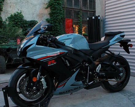 Серый Сузуки GSX-R 750, объемом двигателя 0 л и пробегом 1 тыс. км за 13200 $, фото 9 на Automoto.ua