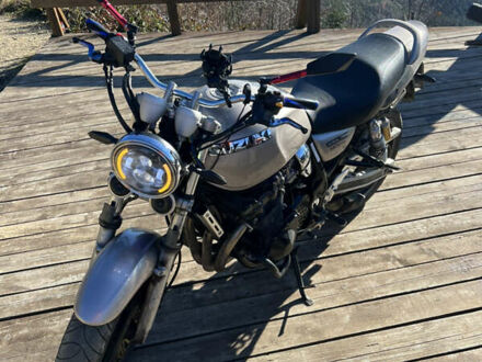 Сузуки GSX-R 750 1998 в Долине на Automoto.ua Серый Сузуки GSX-R 750, объемом двигателя 0.75 л и пробегом 30 тыс. км за 4500 $, фото 1 на Automoto.ua