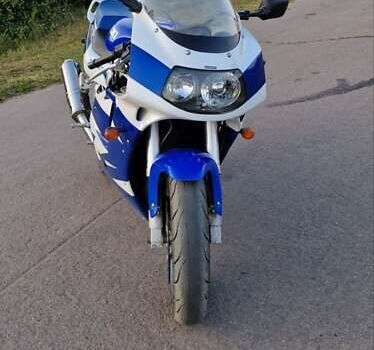 Синий Сузуки GSX-R 750, объемом двигателя 0 л и пробегом 52 тыс. км за 2299 $, фото 7 на Automoto.ua