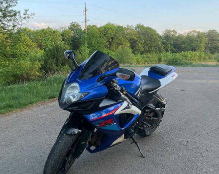 Синий Сузуки GSX-R 750, объемом двигателя 0.75 л и пробегом 30 тыс. км за 7700 $, фото 2 на Automoto.ua