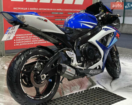 Синий Сузуки GSX-R 750, объемом двигателя 0.75 л и пробегом 20 тыс. км за 7550 $, фото 6 на Automoto.ua