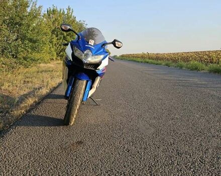 Синий Сузуки GSX-R 750, объемом двигателя 0.75 л и пробегом 23 тыс. км за 8000 $, фото 10 на Automoto.ua