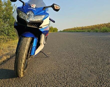 Синий Сузуки GSX-R 750, объемом двигателя 0.75 л и пробегом 23 тыс. км за 8000 $, фото 11 на Automoto.ua