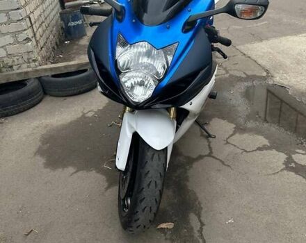 Синий Сузуки GSX-R 750, объемом двигателя 0.75 л и пробегом 14 тыс. км за 10500 $, фото 6 на Automoto.ua