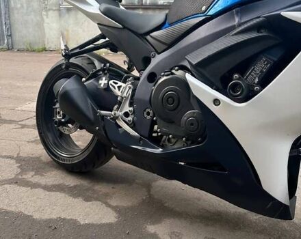 Синий Сузуки GSX-R 750, объемом двигателя 0.75 л и пробегом 14 тыс. км за 10500 $, фото 8 на Automoto.ua