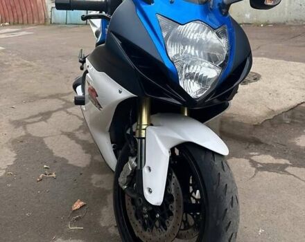 Синий Сузуки GSX-R 750, объемом двигателя 0.75 л и пробегом 14 тыс. км за 10500 $, фото 2 на Automoto.ua