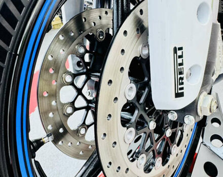 Синий Сузуки GSX-R 750, объемом двигателя 0.75 л и пробегом 13 тыс. км за 10500 $, фото 11 на Automoto.ua