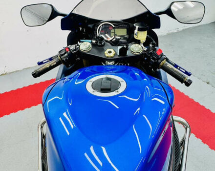 Синий Сузуки GSX-R 750, объемом двигателя 0.75 л и пробегом 13 тыс. км за 10500 $, фото 28 на Automoto.ua