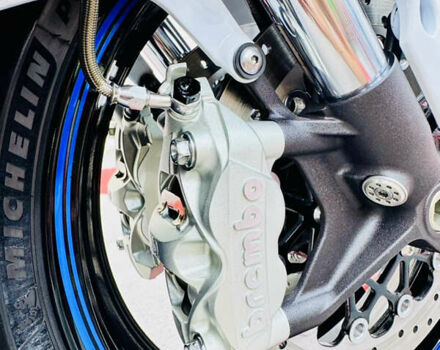 Синий Сузуки GSX-R 750, объемом двигателя 0.75 л и пробегом 13 тыс. км за 10500 $, фото 10 на Automoto.ua