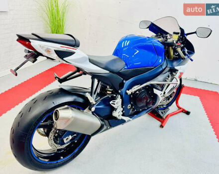 Синий Сузуки GSX-R 750, объемом двигателя 0.75 л и пробегом 13 тыс. км за 10500 $, фото 4 на Automoto.ua
