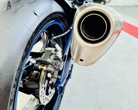 Синий Сузуки GSX-R 750, объемом двигателя 0.75 л и пробегом 13 тыс. км за 10500 $, фото 14 на Automoto.ua