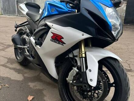 Сузуки GSX-R 750 2011 в Киеве на Automoto.ua Синий Сузуки GSX-R 750, объемом двигателя 0.75 л и пробегом 14 тыс. км за 10500 $, фото 1 на Automoto.ua