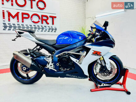 Сузуки GSX-R 750 2013 в Одессе на Automoto.ua Синий Сузуки GSX-R 750, объемом двигателя 0.75 л и пробегом 13 тыс. км за 10500 $, фото 1 на Automoto.ua