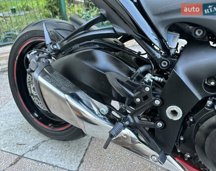 Черный Сузуки GSX-S 1000, объемом двигателя 1 л и пробегом 6 тыс. км за 9500 $, фото 11 на Automoto.ua