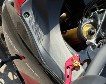 Черный Сузуки GSX-S 1000, объемом двигателя 1 л и пробегом 28 тыс. км за 10199 $, фото 17 на Automoto.ua