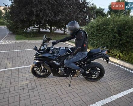 Чорний Сузукі GSX-S 1000, об'ємом двигуна 1 л та пробігом 8 тис. км за 17400 $, фото 19 на Automoto.ua