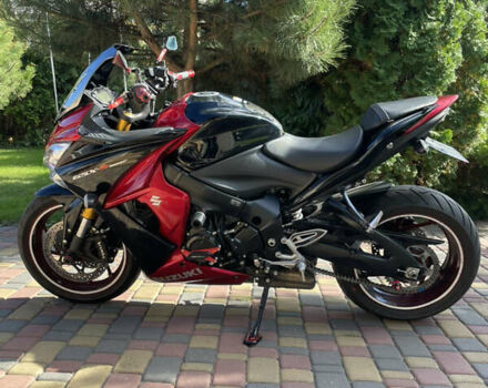 Красный Сузуки GSX-S 1000, объемом двигателя 1 л и пробегом 14 тыс. км за 10800 $, фото 1 на Automoto.ua