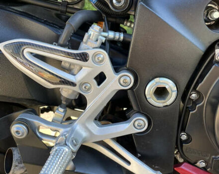 Красный Сузуки GSX-S 1000, объемом двигателя 1 л и пробегом 14 тыс. км за 10800 $, фото 13 на Automoto.ua