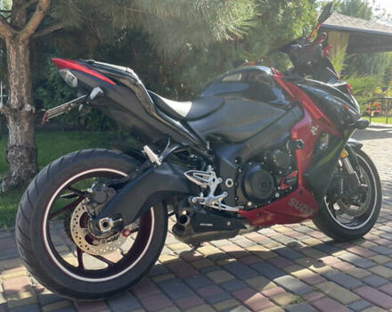 Красный Сузуки GSX-S 1000, объемом двигателя 1 л и пробегом 14 тыс. км за 10800 $, фото 5 на Automoto.ua