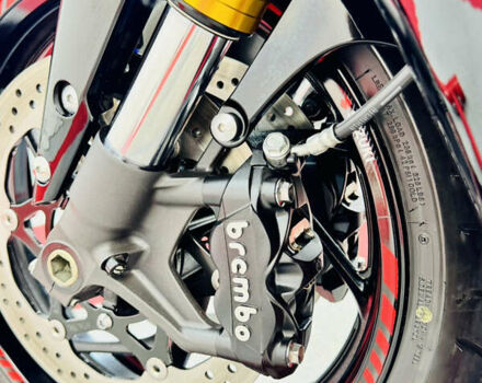 Красный Сузуки GSX-S 1000, объемом двигателя 1 л и пробегом 25 тыс. км за 9200 $, фото 15 на Automoto.ua
