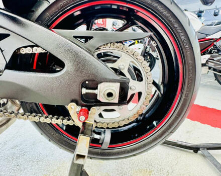 Красный Сузуки GSX-S 1000, объемом двигателя 1 л и пробегом 21 тыс. км за 9300 $, фото 25 на Automoto.ua