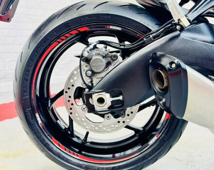 Красный Сузуки GSX-S 1000, объемом двигателя 1 л и пробегом 25 тыс. км за 9200 $, фото 17 на Automoto.ua