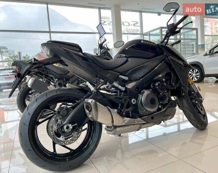 Сузуки GSX-S 1000, объемом двигателя 1 л и пробегом 1 тыс. км за 15701 $, фото 3 на Automoto.ua