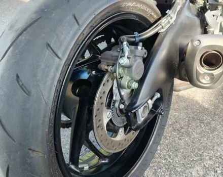 Сузуки GSX-S 1000, объемом двигателя 1 л и пробегом 12 тыс. км за 9600 $, фото 3 на Automoto.ua