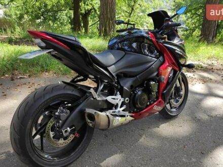 Сузукі GSX-S 1000 2015 у Чернігові на Automoto.ua Сузукі GSX-S 1000, об'ємом двигуна 1 л та пробігом 15 тис. км за 9300 $, фото 1 на Automoto.ua