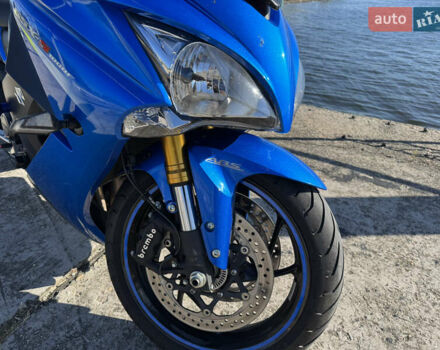 Синій Сузукі GSX-S 1000, об'ємом двигуна 1 л та пробігом 18 тис. км за 9400 $, фото 5 на Automoto.ua