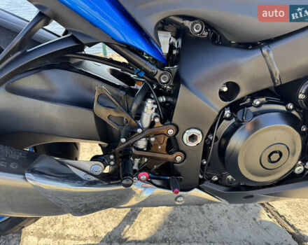 Синій Сузукі GSX-S 1000, об'ємом двигуна 1 л та пробігом 18 тис. км за 9400 $, фото 9 на Automoto.ua