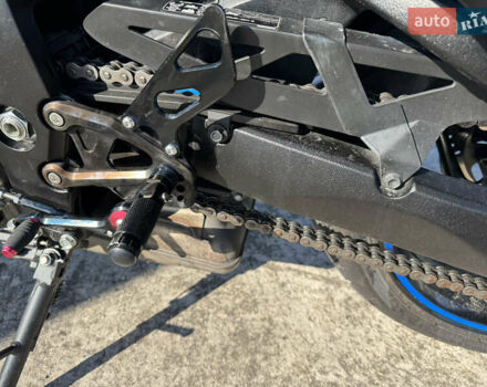 Синій Сузукі GSX-S 1000, об'ємом двигуна 1 л та пробігом 18 тис. км за 9400 $, фото 18 на Automoto.ua