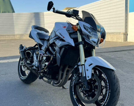 Белый Сузуки GSX-S 750, объемом двигателя 0.75 л и пробегом 15 тыс. км за 7200 $, фото 2 на Automoto.ua