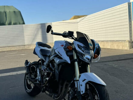 Сузукі GSX-S 750 2015 у Умани на Automoto.ua Білий Сузукі GSX-S 750, об'ємом двигуна 0.75 л та пробігом 15 тис. км за 7200 $, фото 1 на Automoto.ua