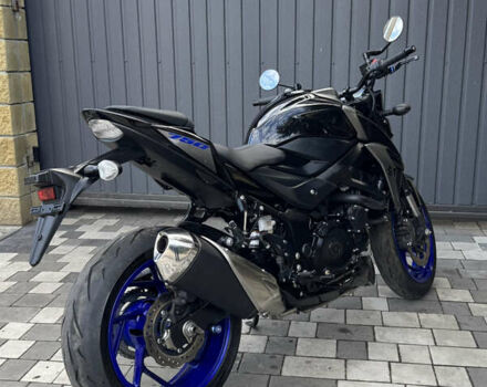 Чорний Сузукі GSX-S 750, об'ємом двигуна 0.75 л та пробігом 4 тис. км за 9000 $, фото 3 на Automoto.ua