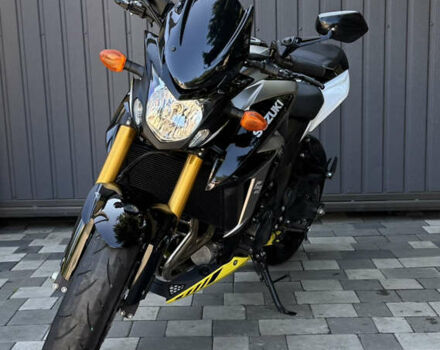 Черный Сузуки GSX-S 750, объемом двигателя 0.75 л и пробегом 10 тыс. км за 9700 $, фото 6 на Automoto.ua