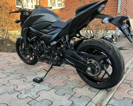 Черный Сузуки GSX-S 750, объемом двигателя 0.75 л и пробегом 7 тыс. км за 10100 $, фото 3 на Automoto.ua
