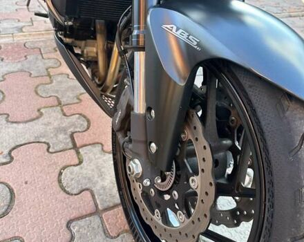 Черный Сузуки GSX-S 750, объемом двигателя 0.75 л и пробегом 7 тыс. км за 10100 $, фото 10 на Automoto.ua