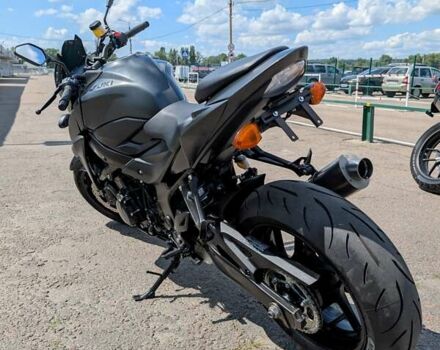 Черный Сузуки GSX-S 750, объемом двигателя 0.75 л и пробегом 13 тыс. км за 8599 $, фото 7 на Automoto.ua
